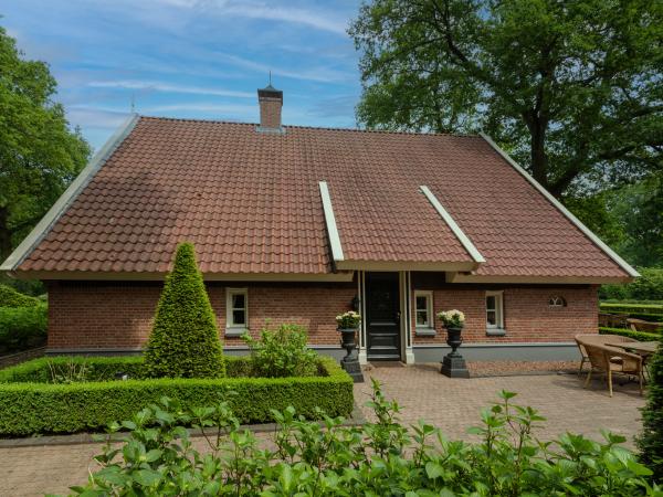 Extérieur maison de vacances [été]