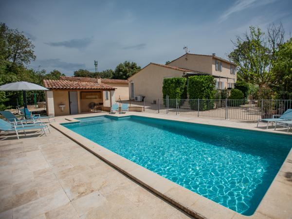 Extérieur maison de vacances [été]