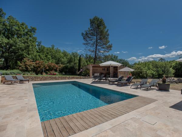 Piscine maison de vacances