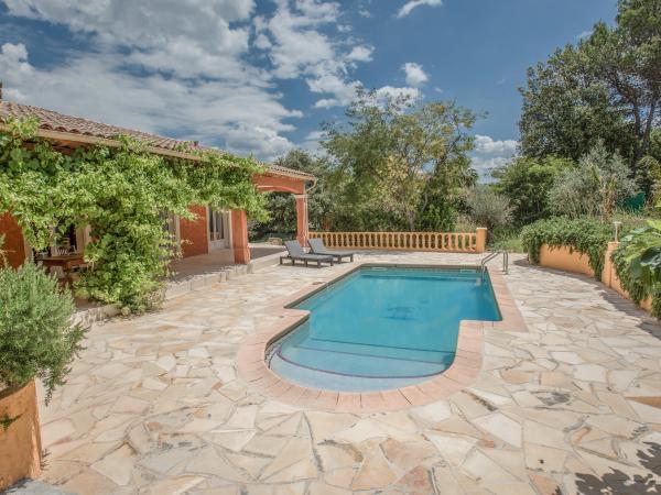 Holiday Home Swimming Pool