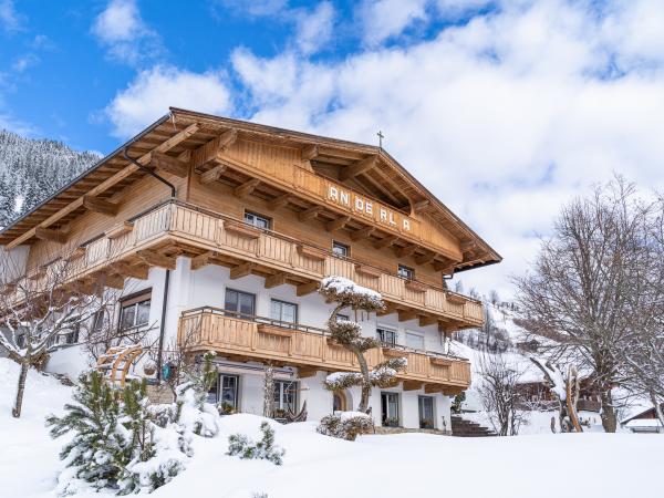 Extérieur maison de vacances [hiver]