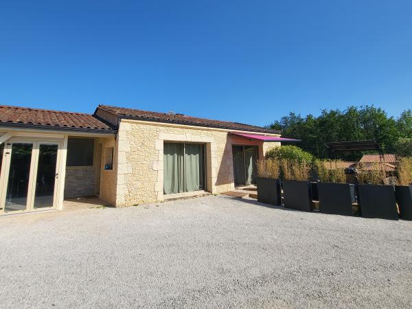 Extérieur maison de vacances [été]