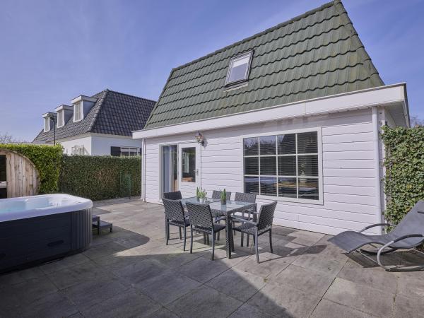 Außenseite Ferienhaus [Sommer]