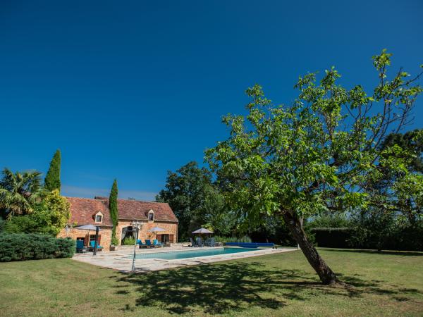 Extérieur maison de vacances [été]