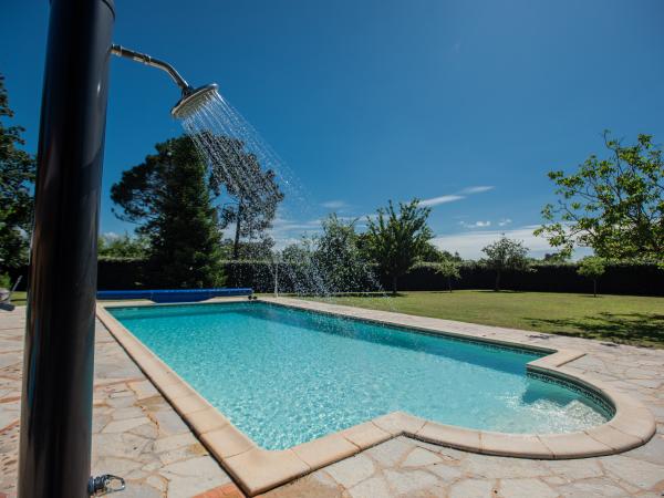 Piscine maison de vacances