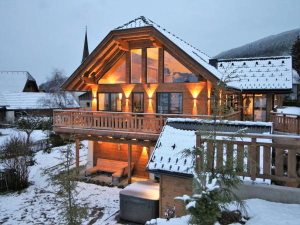 Außenseite Ferienhaus [Winter]