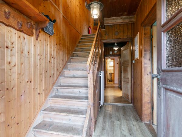 Entrance / Reception