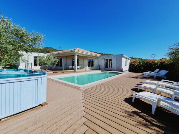 Holiday Home Swimming Pool