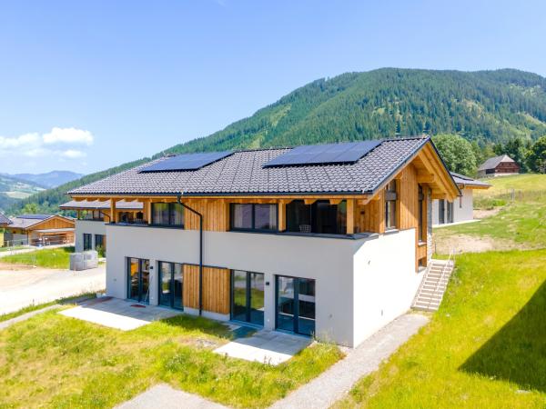 Außenseite Ferienhaus [Sommer]