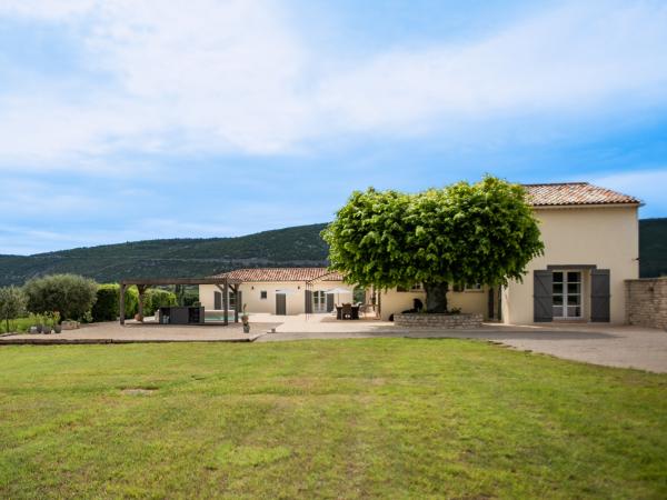 Extérieur maison de vacances [été]