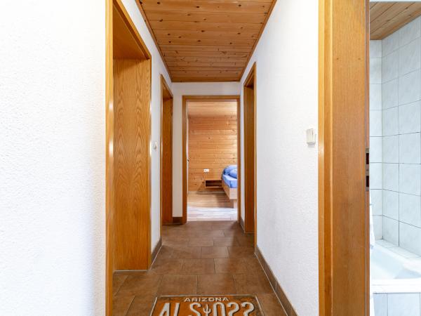 Entrance / Reception