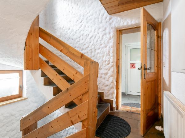 Entrance / Reception