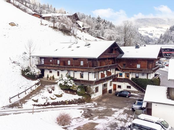 Außenseite Ferienhaus [Winter]