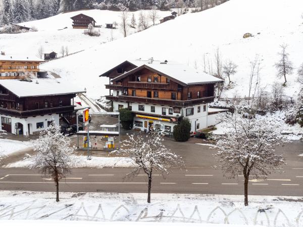 Außenseite Ferienhaus [Winter]