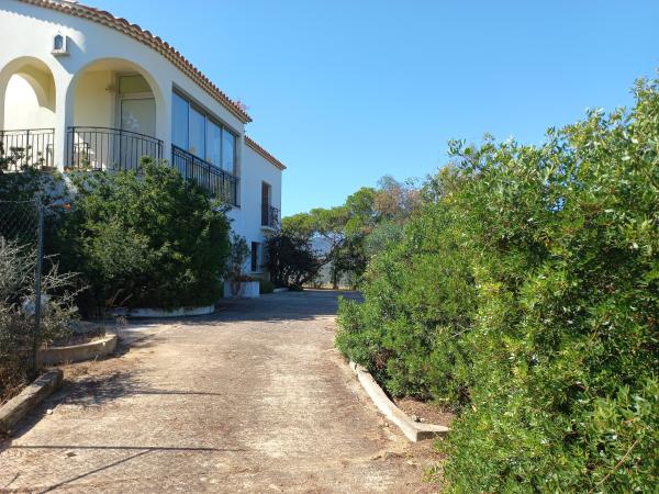 Extérieur maison de vacances [été]