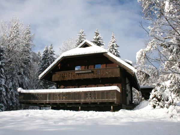 Außenseite Ferienhaus [Winter]