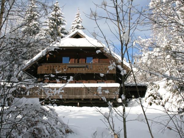 Außenseite Ferienhaus [Winter]