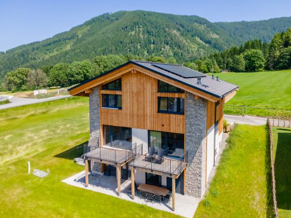 Außenseite Ferienhaus [Sommer]