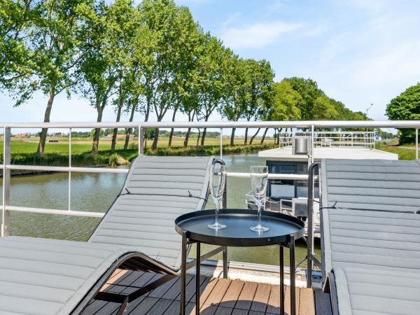 Terrasse / Balkon