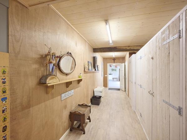 Entrance / Reception