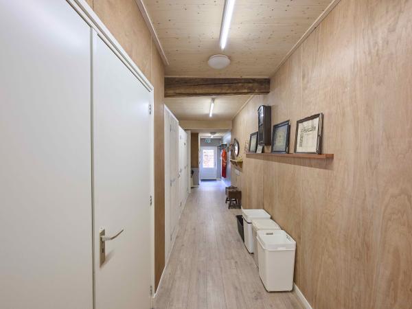 Entrance / Reception
