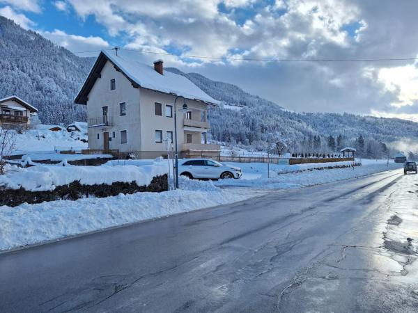 Außenseite Ferienhaus [Winter]