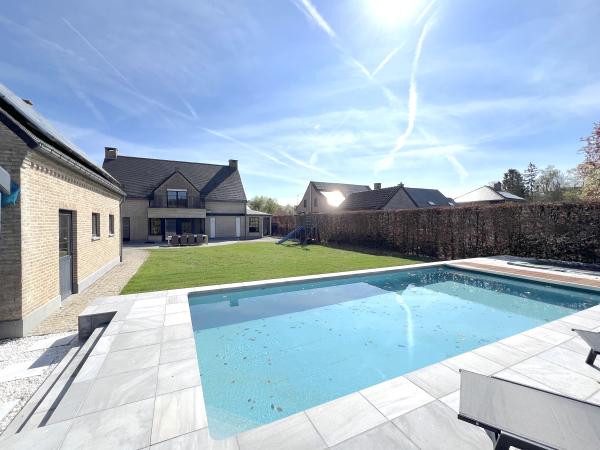 Extérieur maison de vacances [été]