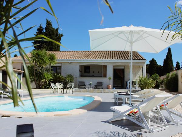 Holiday Home Swimming Pool