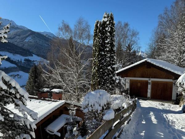 Außenseite Ferienhaus [Winter]