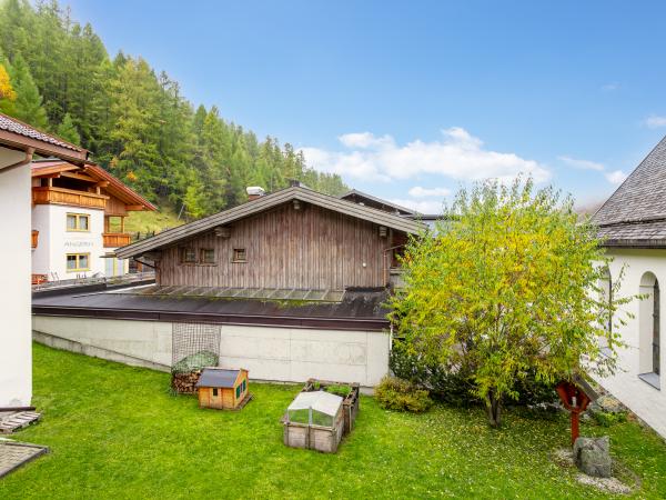 Extérieur maison de vacances [été]