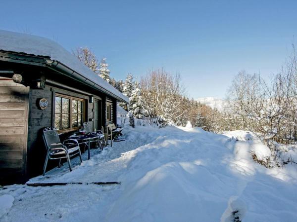 Holiday Home Exterior [winter]