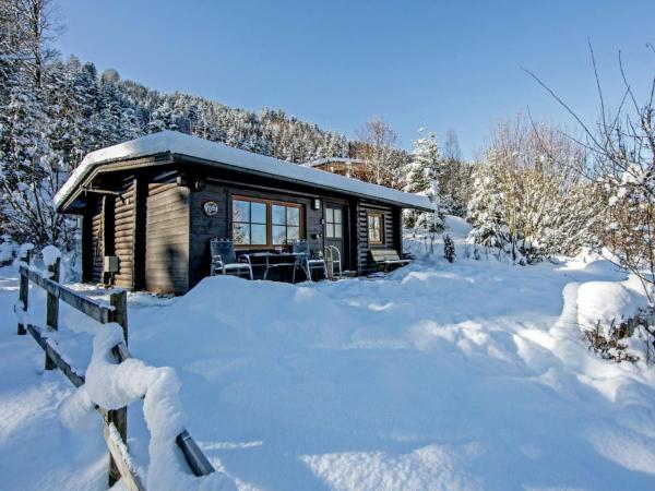 Holiday Home Exterior [winter]