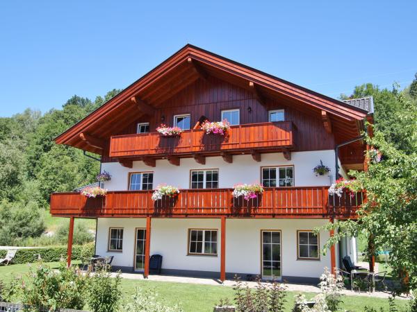 Außenseite Ferienhaus [Sommer]