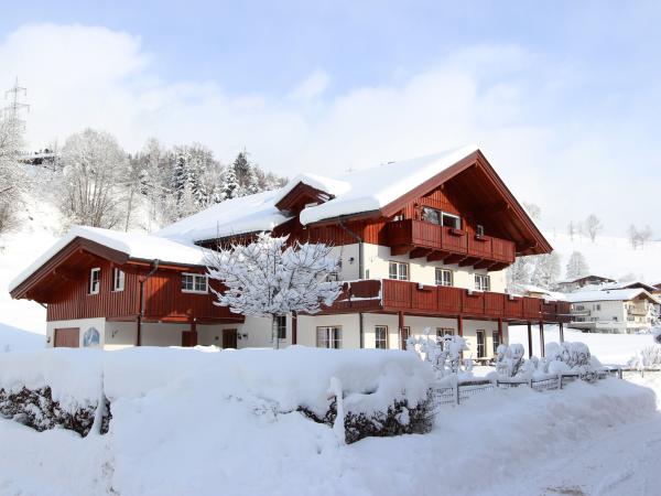 Außenseite Ferienhaus [Winter]