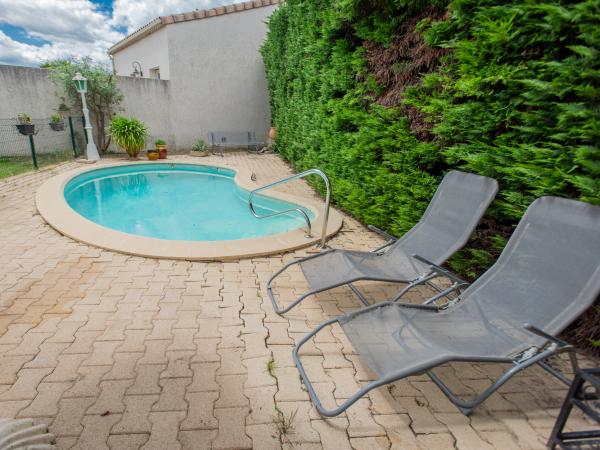 Schwimmbad des Ferienhauses