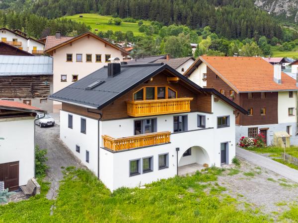 Extérieur maison de vacances [été]