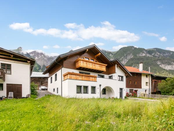 Extérieur maison de vacances [été]