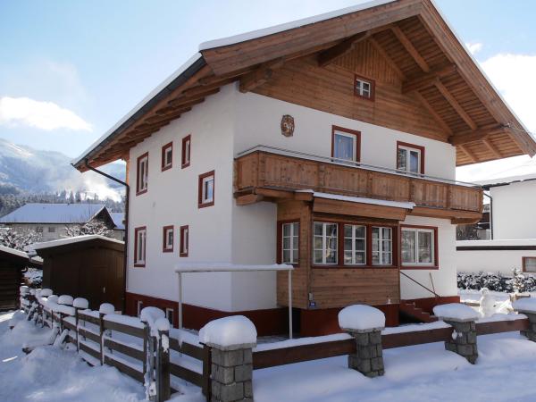 Außenseite Ferienhaus [Winter]