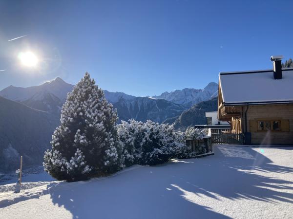 Außenseite Ferienhaus [Winter]