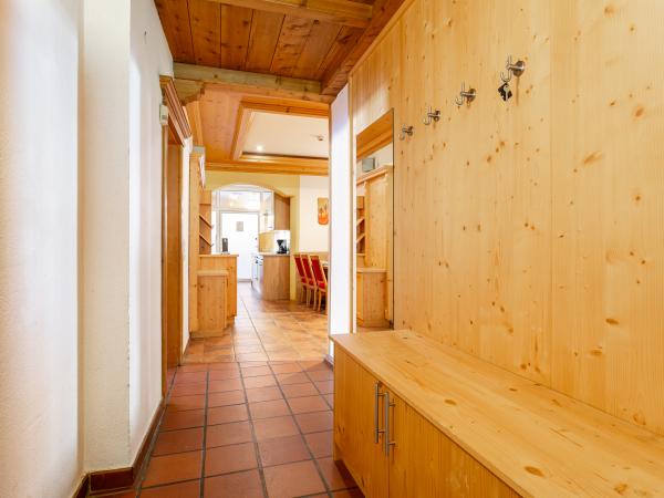 Entrance / Reception