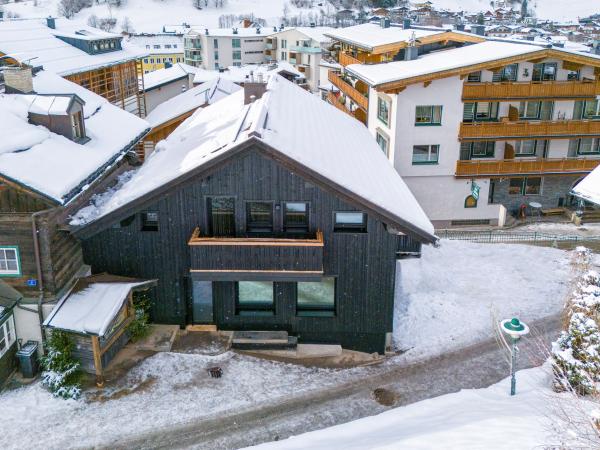 Außenseite Ferienhaus [Winter]