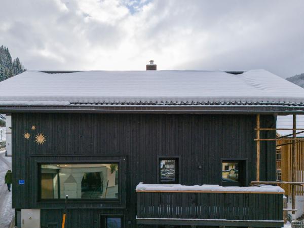 Außenseite Ferienhaus [Winter]