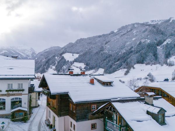 Außenseite Ferienhaus [Winter]