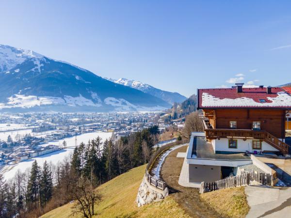 Holiday Home Exterior [winter]