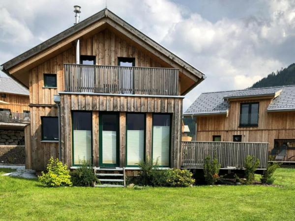Außenseite Ferienhaus [Sommer]