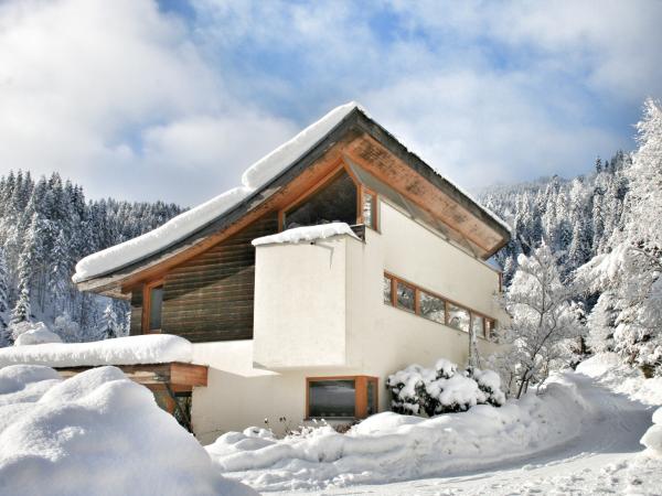 Holiday Home Exterior [winter]