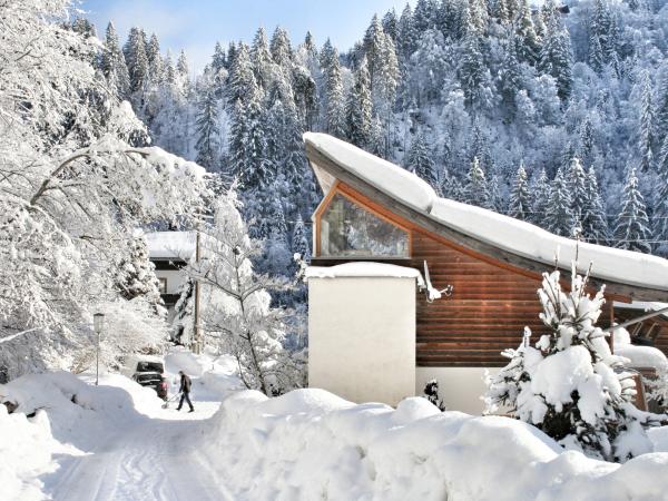 Holiday Home Exterior [winter]