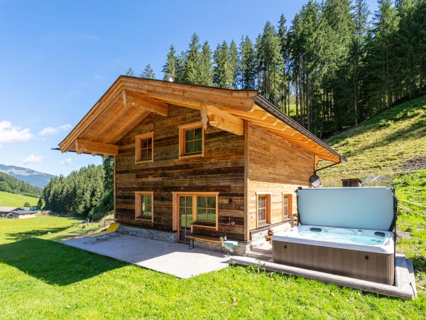Extérieur maison de vacances [été]