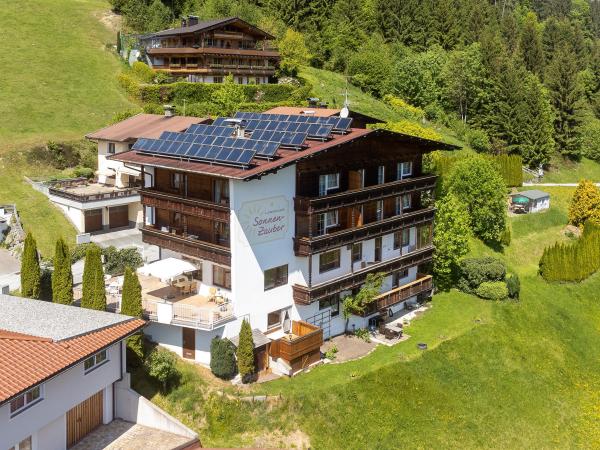 Außenseite Ferienhaus [Sommer]