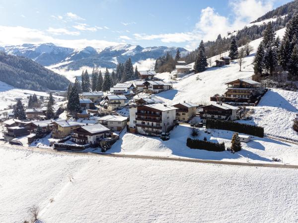 Außenseite Ferienhaus [Winter]